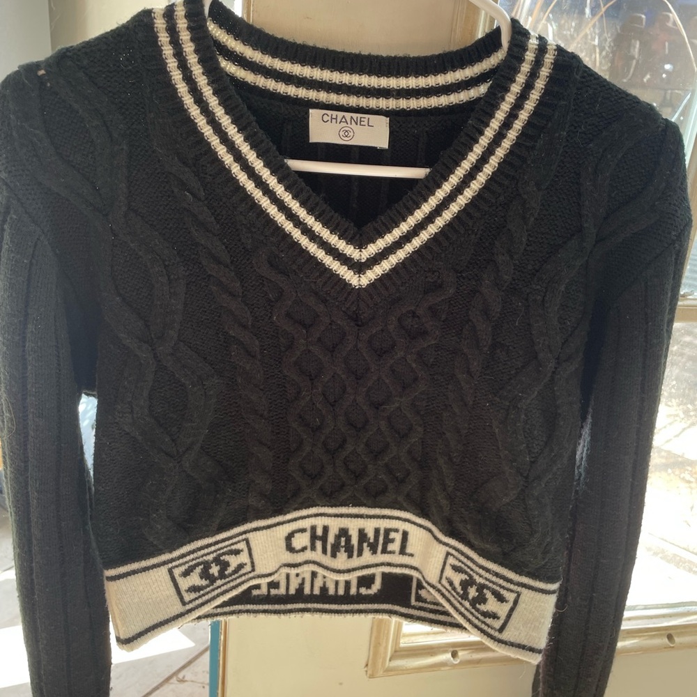 CHANEL Cashmere & Wool Blend Cropped Cable Knit Sweater